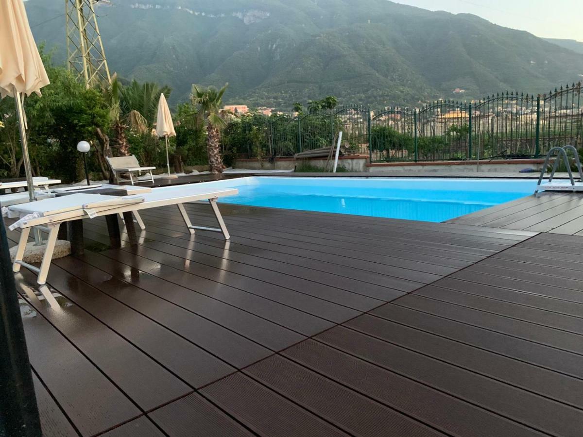 Villa Lucia Terrazza Panoramica Castellammare di Stabia Buitenkant foto